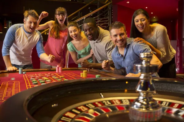 Global Spins: Navigating International Relations through Online Slot Narratives